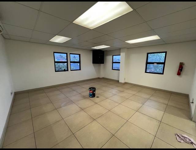 1,798M² WAREHOUSE TO LET IN STRIJDOMPARK